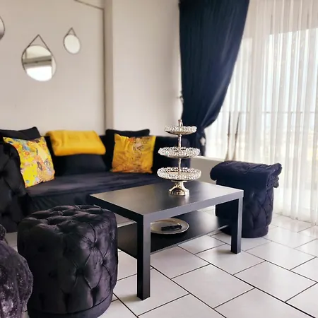 Tower Apartment *